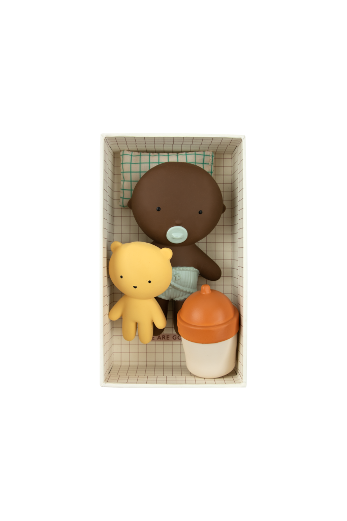 Gommu Pocket, couleur Choco, Mini poupon 10 cm avec ourson et accessoires