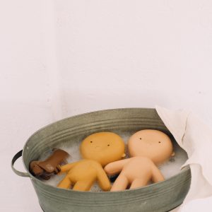 GOMMU BABY COCO – Poupon 31 cm, couleur Amande – Image 4