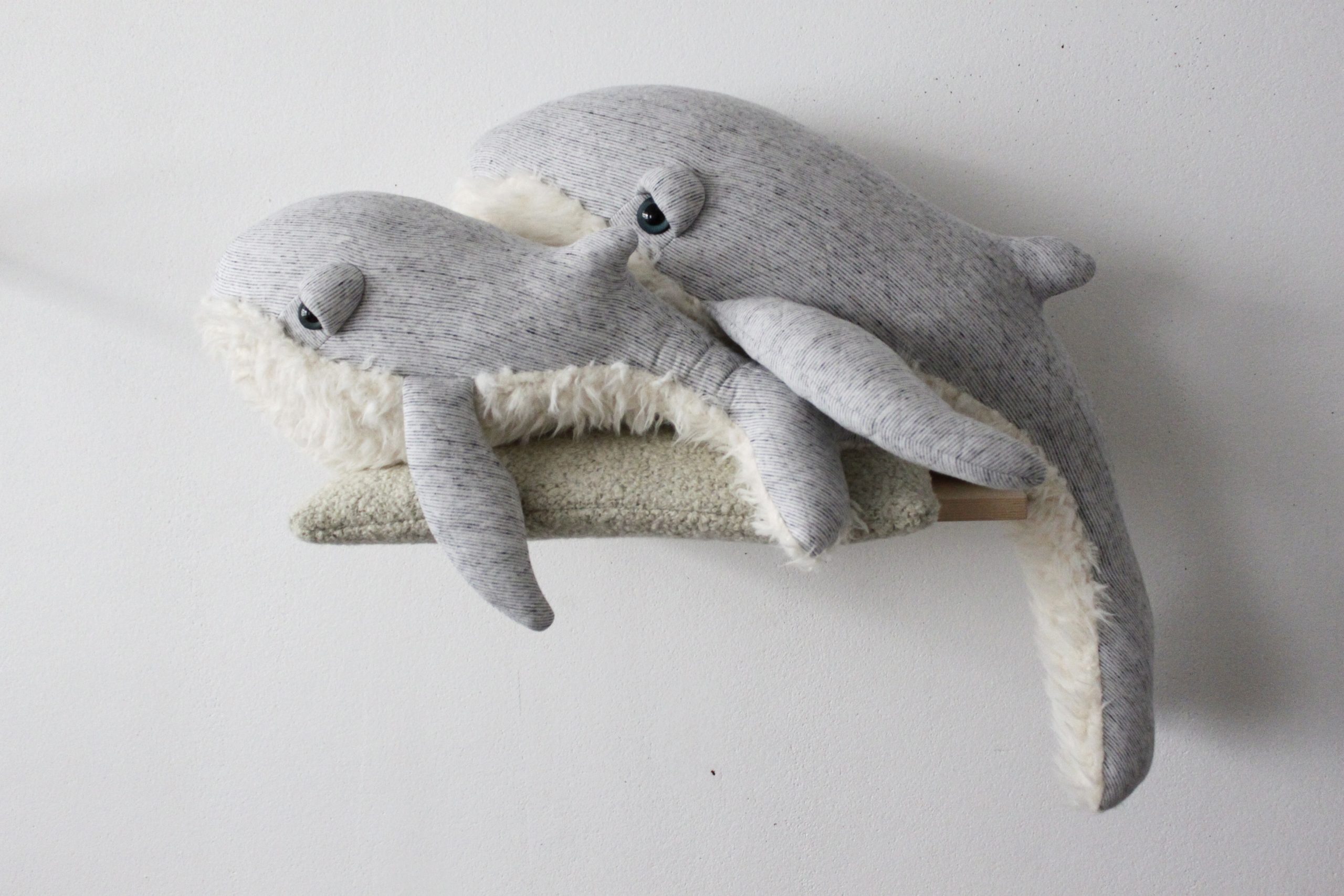 Baleine Gran pa bleu- Petite peluche en tissus cousue main – Image 5