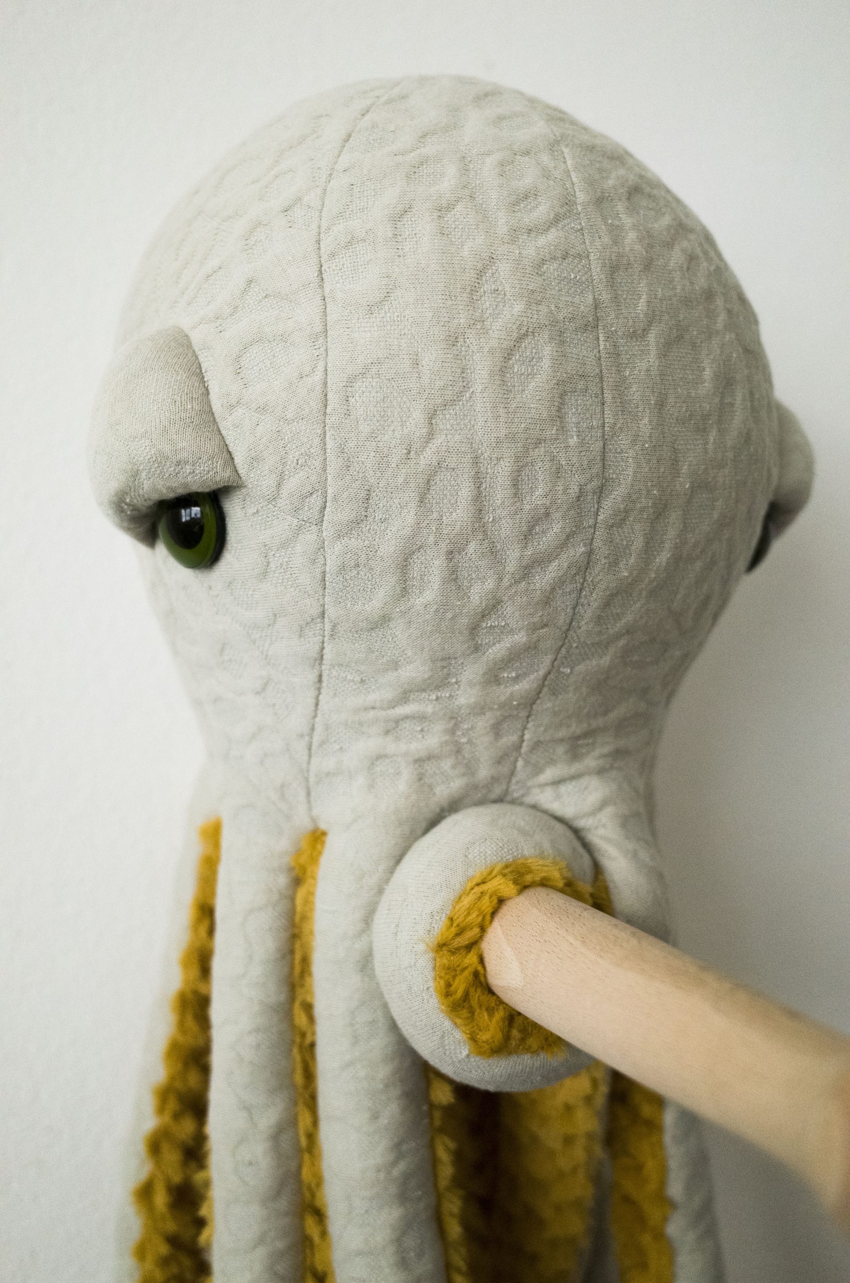 La petite pieuvre Pop - Peluche en tissus cousue main – Image 4