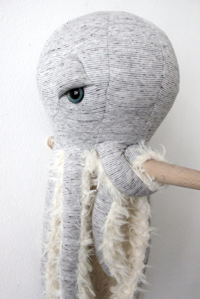 La petite pieuvre Gran Pa - Peluche en tissus cousue main