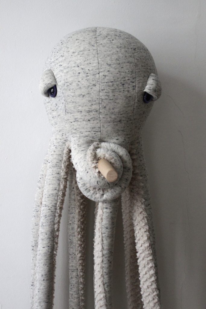 La grande pieuvre- Peluche en tissus cousue main