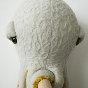 La petite pieuvre Pop - Peluche en tissus cousue main – Image 5