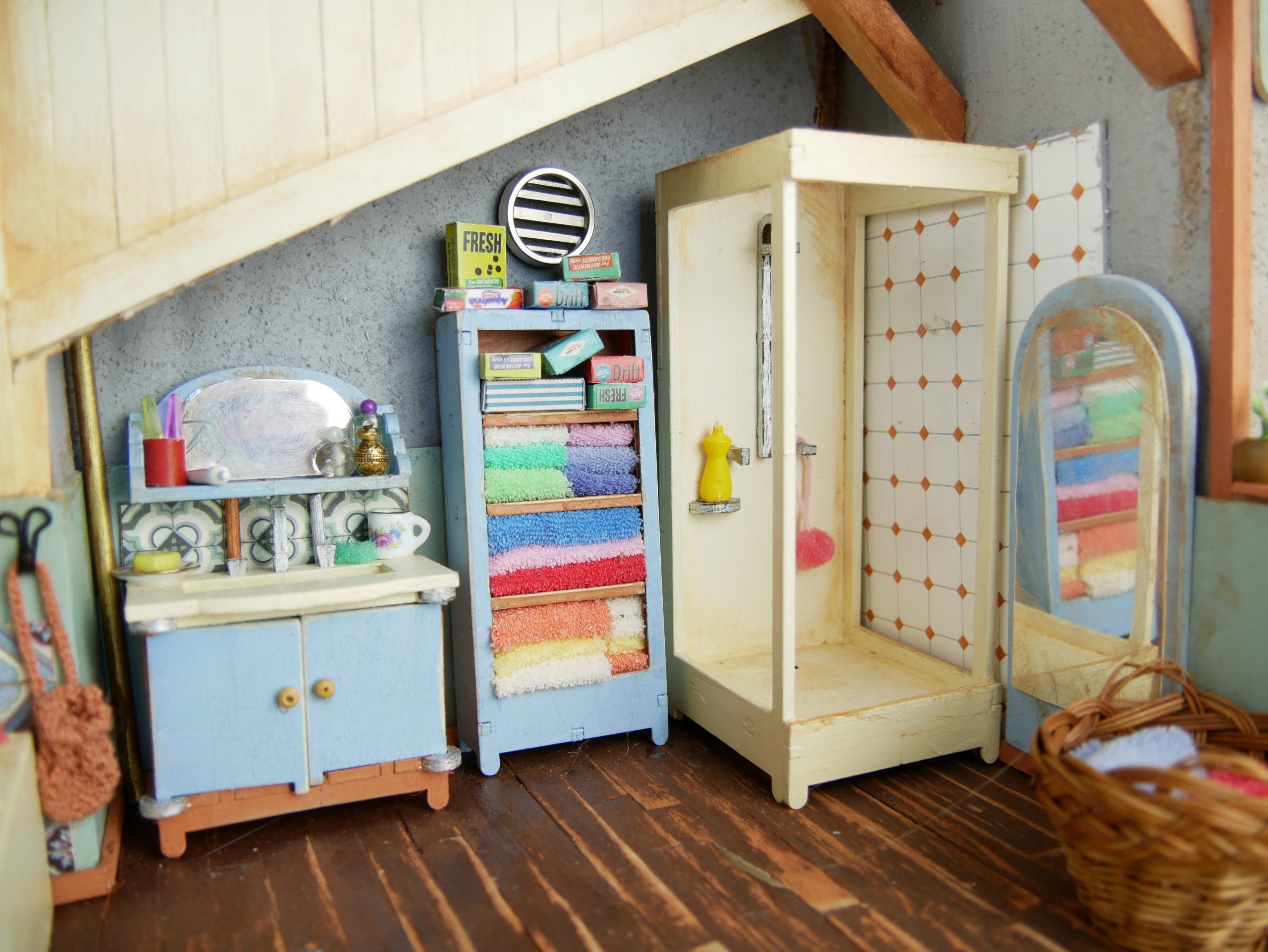 Kit de meubles - La Salle de bain du Manoir des souris – Image 2