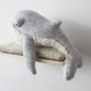Baleine Gran pa bleu- Petite peluche en tissus cousue main – Image 3