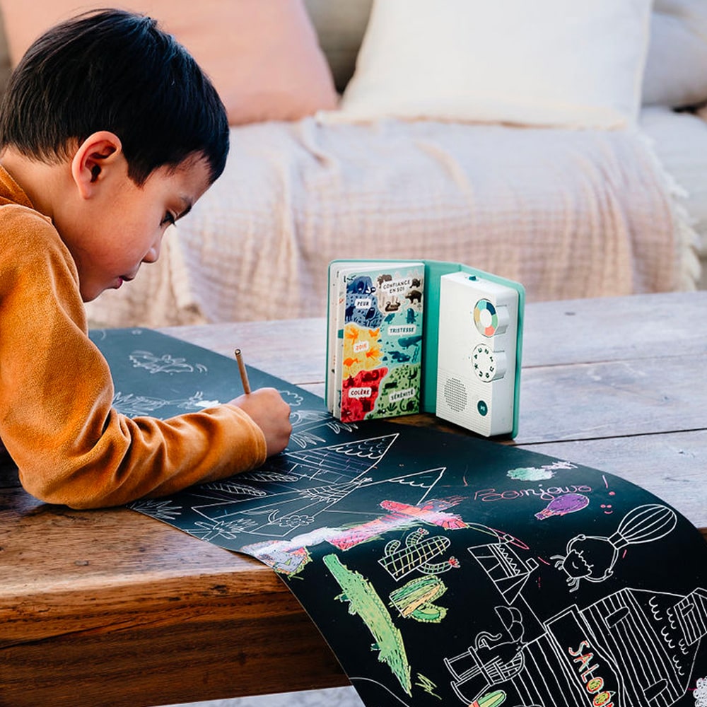 Boîte à histoires HoomKid avec 96 audios pour devenir maître de ses émotions