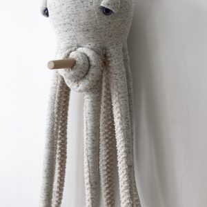 La grande pieuvre- Peluche en tissus cousue main – Image 2