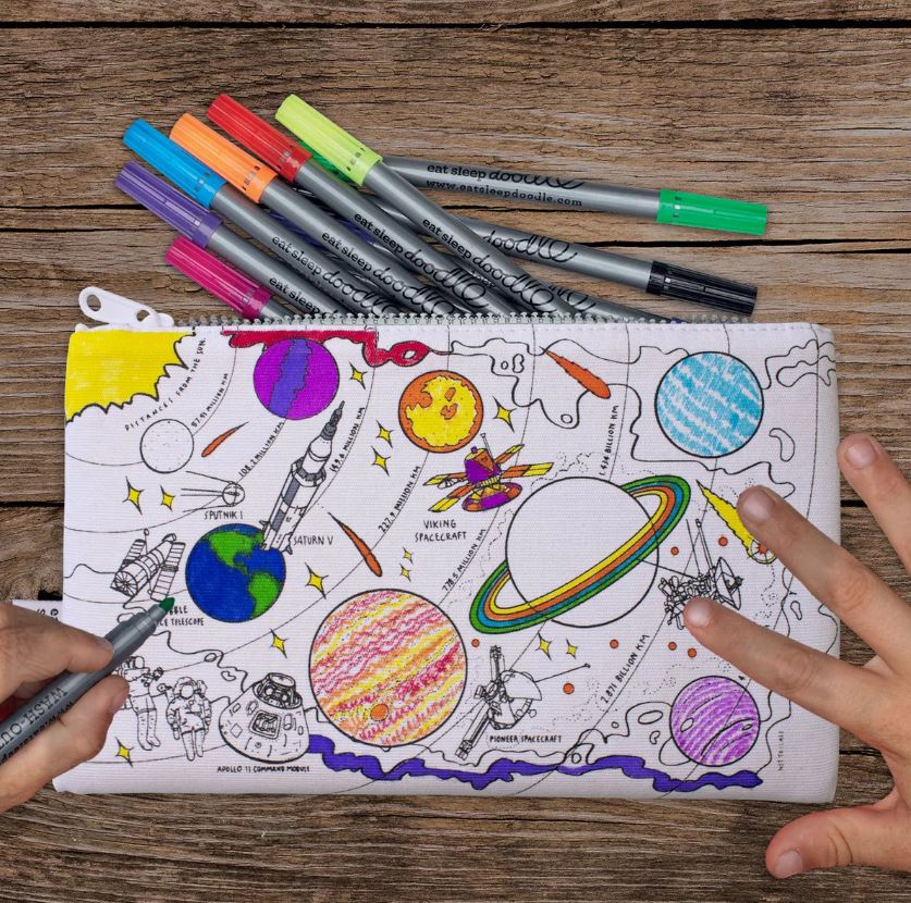 Trousse astronaute personalisable à colorier