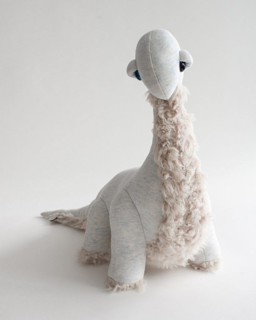 Petit diplo bleu glace - Peluche en tissus cousue main