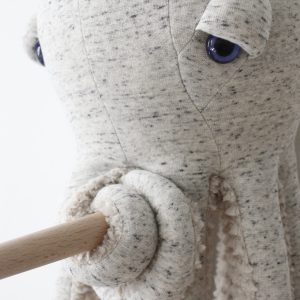 La grande pieuvre- Peluche en tissus cousue main – Image 4