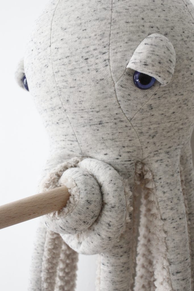 La grande pieuvre- Peluche en tissus cousue main