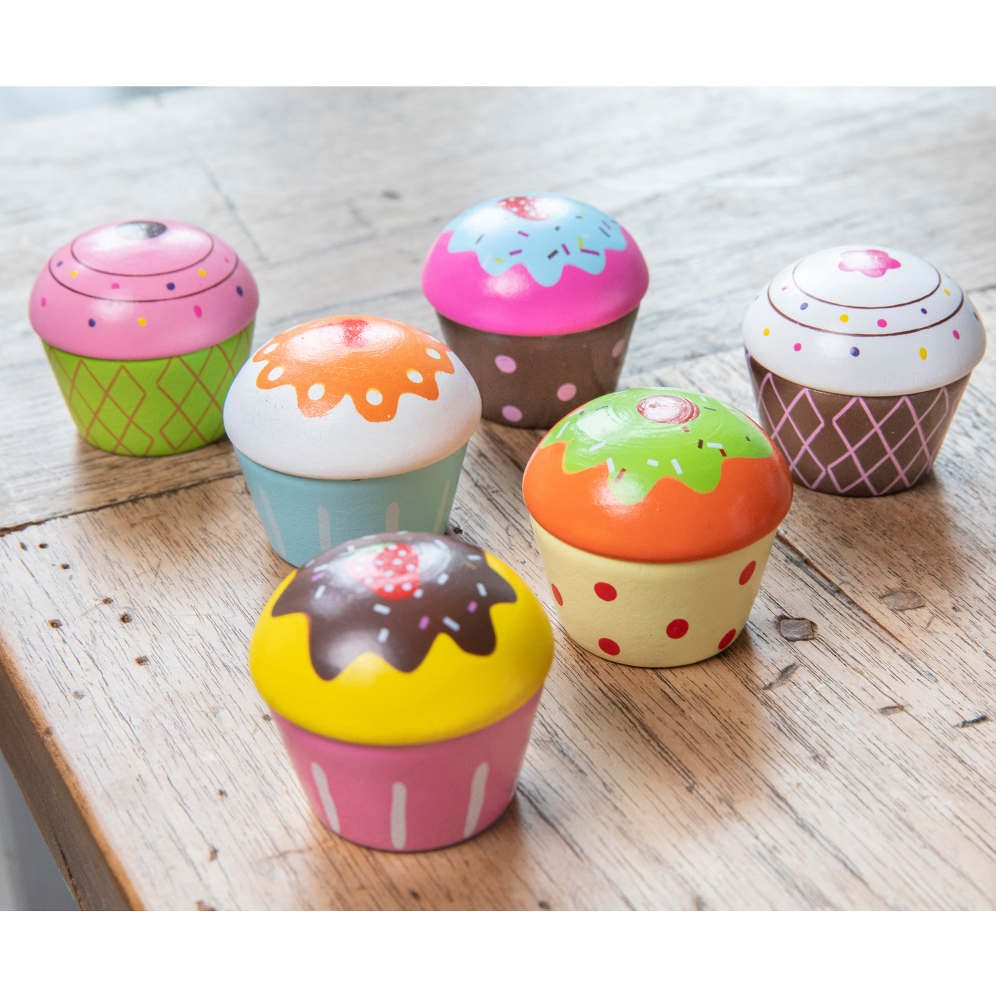 Assortiment de cupcake en bois – Image 6