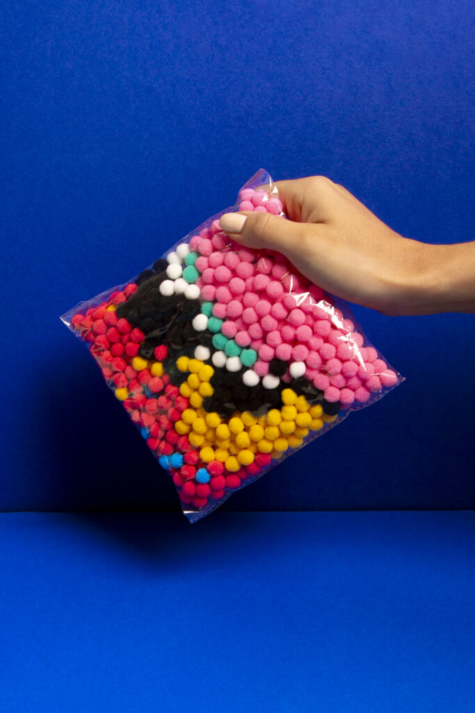 Atelier tableau pompoms Donut – Kit créatif avec 500 pompons