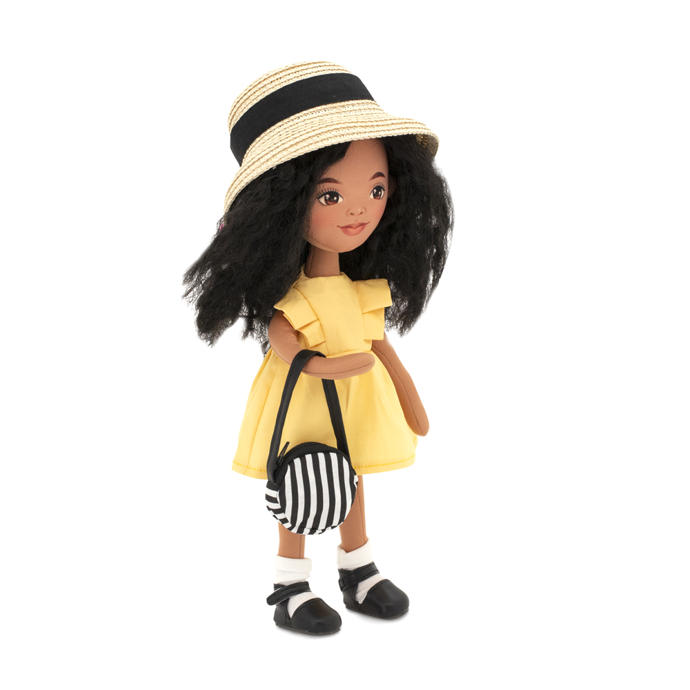 Poupée en tissus, Tina en robe jaune